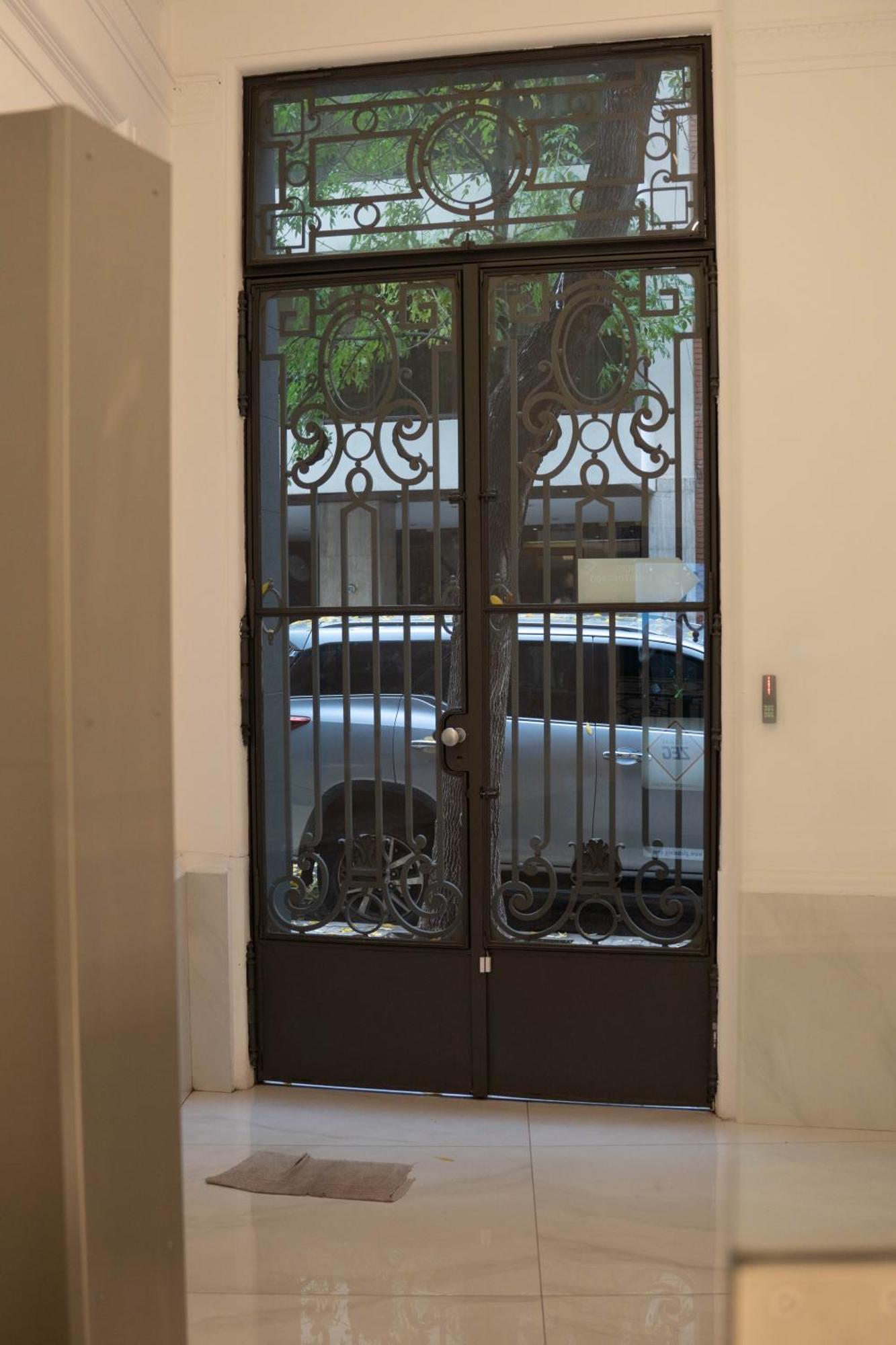 Vizion Juncal- Encanto Frances En El Corazon De Recoleta 布宜诺斯艾利斯 外观 照片